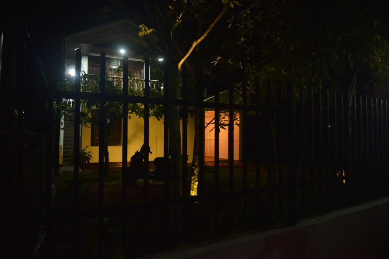 Hostel Mon Reve, Unawatuna Dış mekan fotoğraf